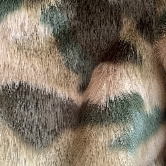 CAMO FUR COAT - Picture 7 of 17